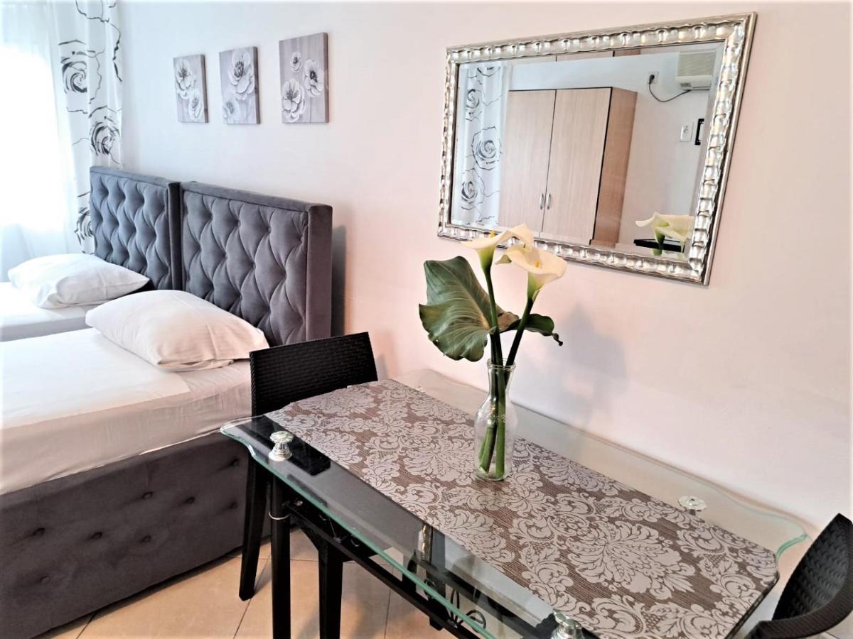 Montenegro Smile Apartments Dobra Voda Esterno foto